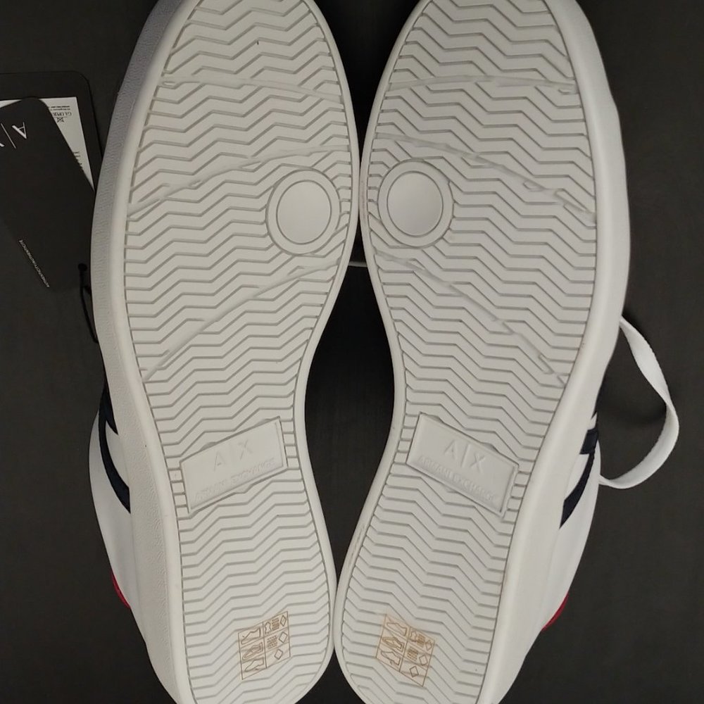 Brand new Armani exchange with logo - Picture 7 of 11